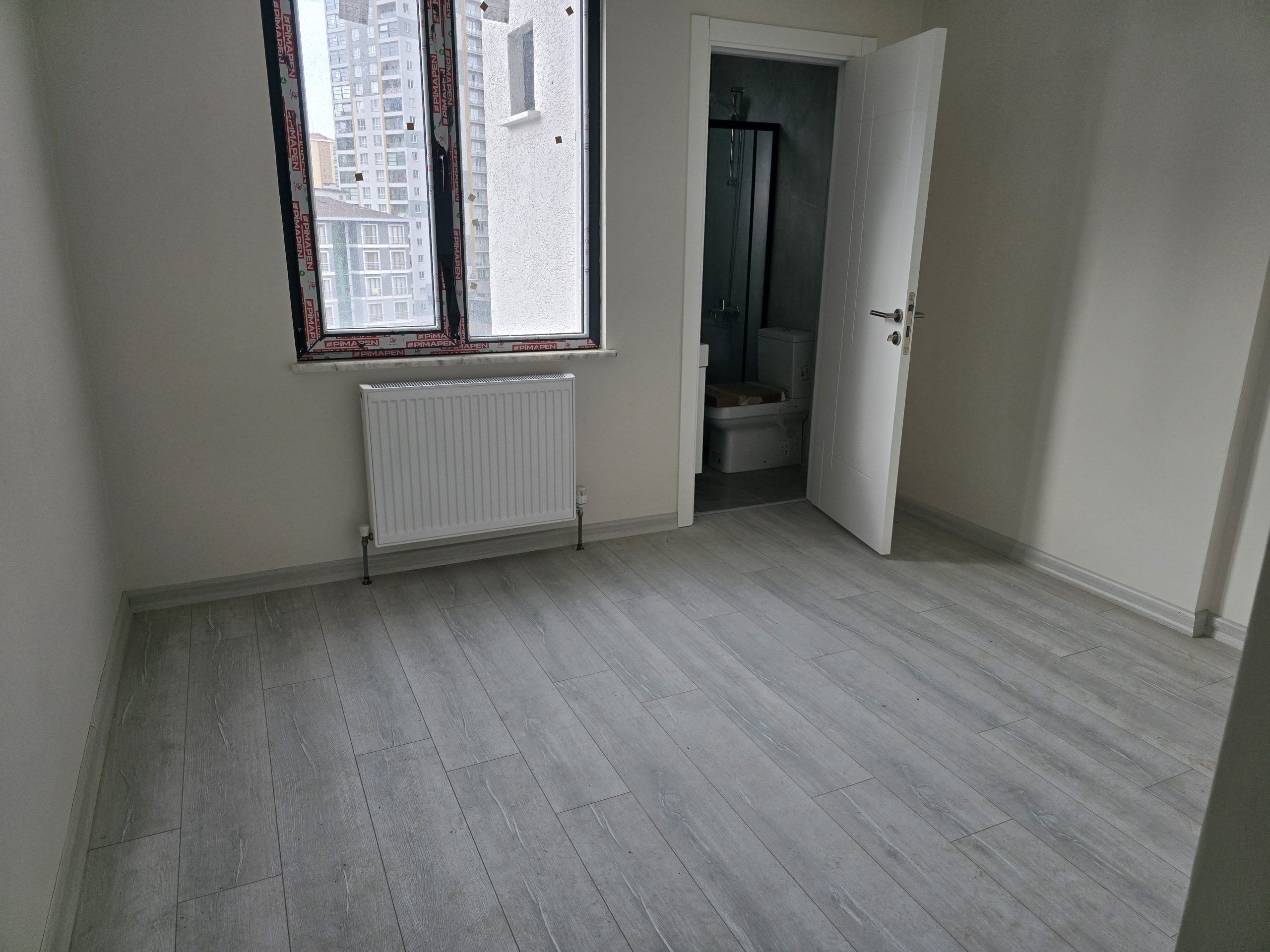 ŞERİF ALİ’DE SİTE İÇİNDE SATILIK2+1 DAİRE.