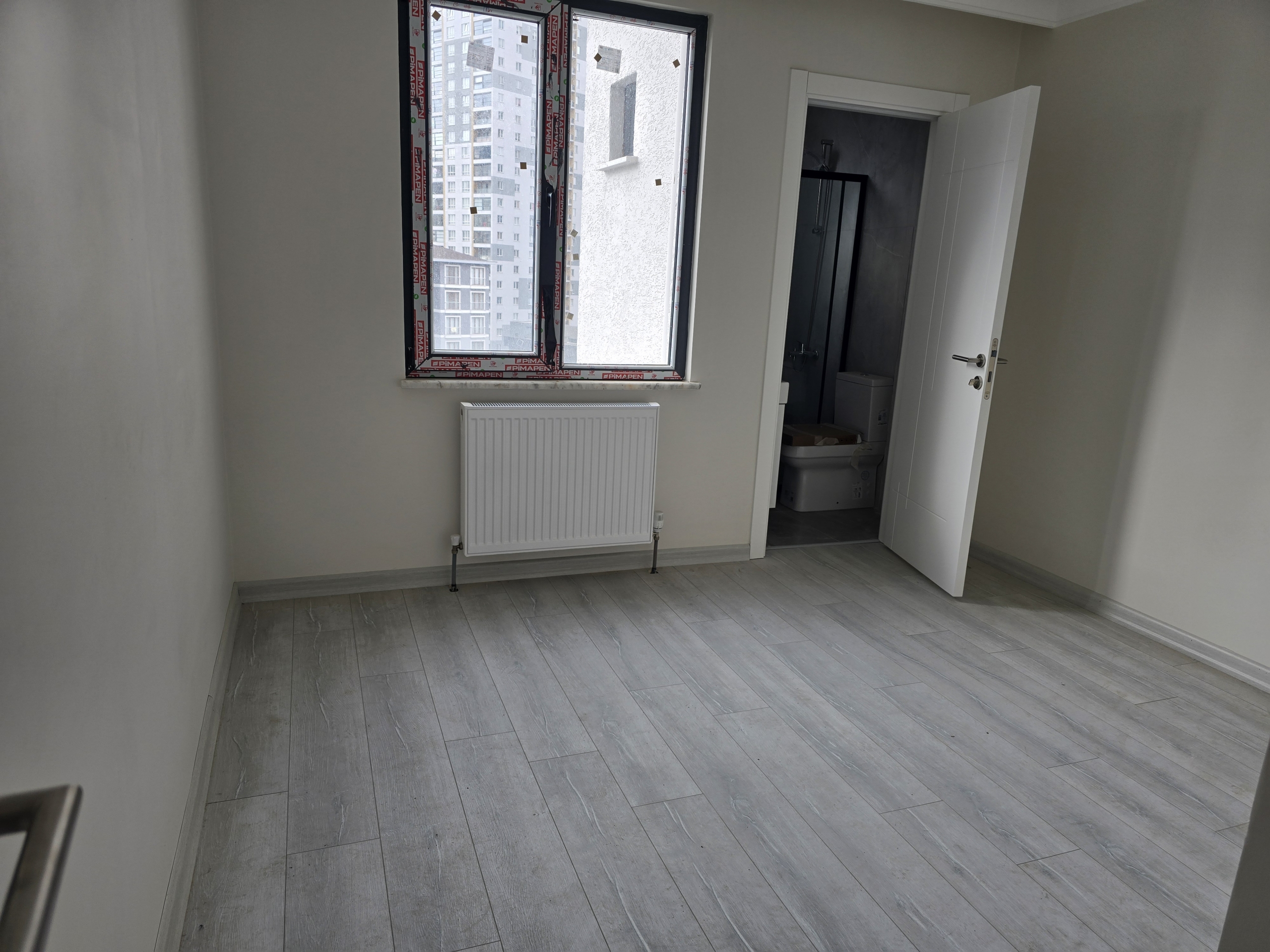 ŞERİF ALİ’DE SİTE İÇİNDE SATILIK2+1 DAİRE.