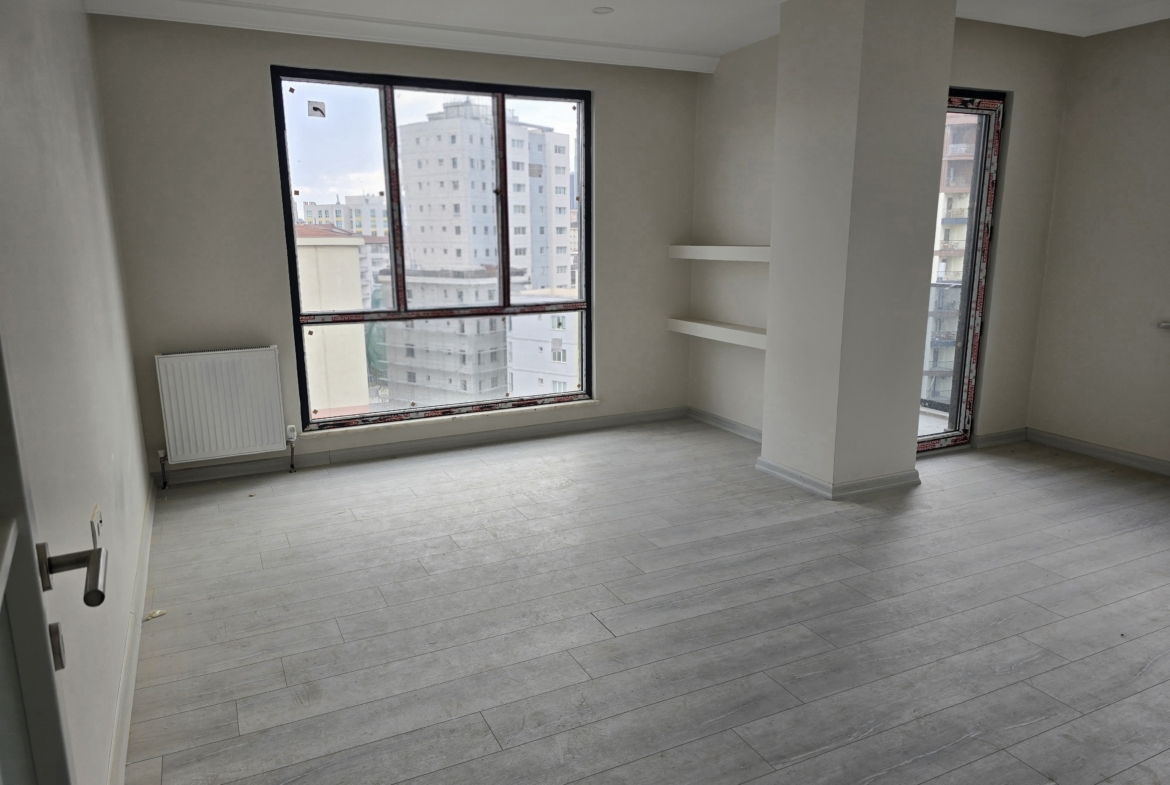 ŞERİF ALİ’DE SİTE İÇİNDE SATILIK2+1 DAİRE.