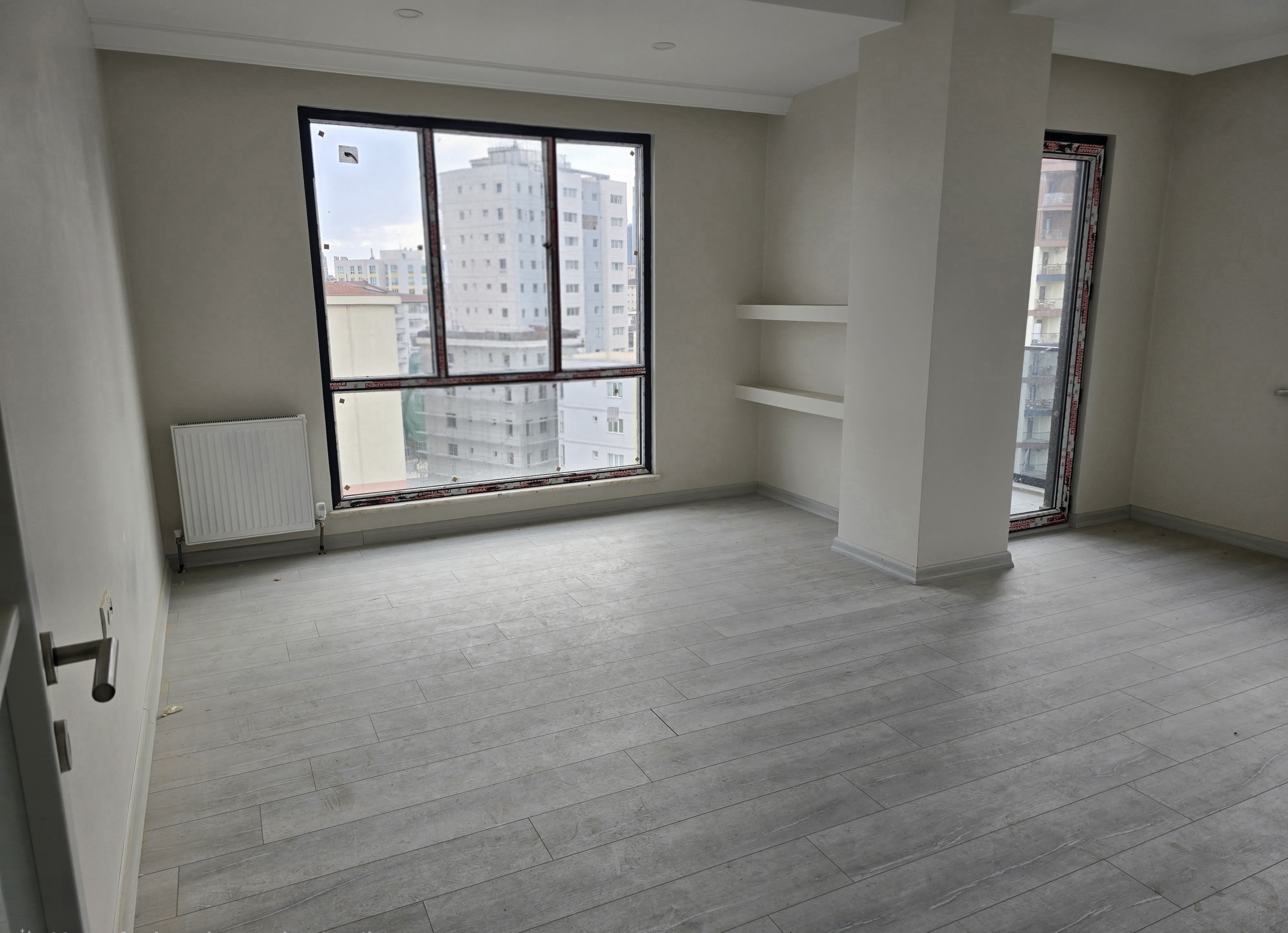 ŞERİF ALİ’DE SİTE İÇİNDE SATILIK2+1 DAİRE.