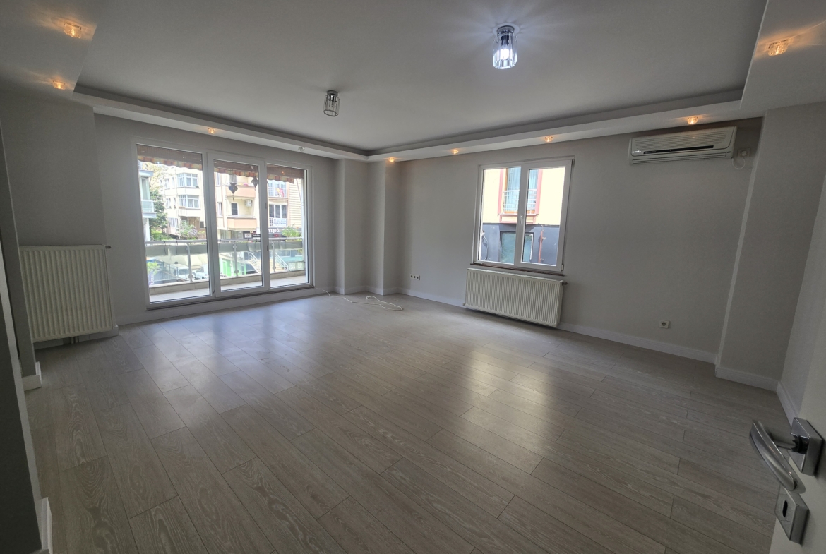 ÜMRANİYE ŞERİF ALİ ELALMIŞ CADDESİN’DE TERASLI SATILIK DAİRE
