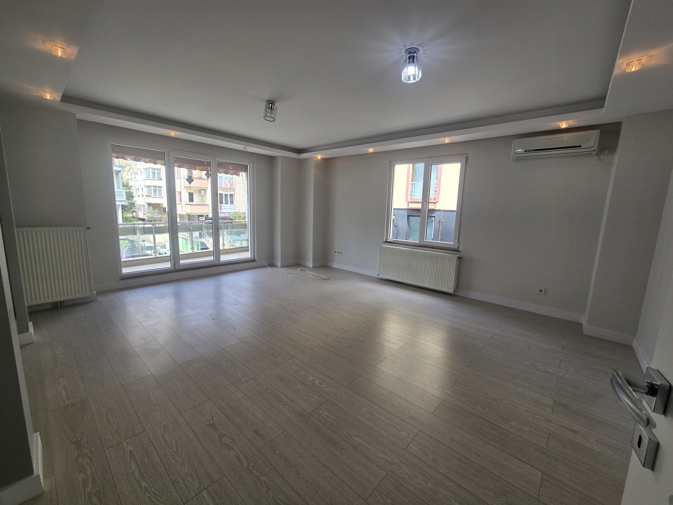 1000309518 ÜMRANİYE ŞERİF ALİ ELALMIŞ CADDESİN’DE TERASLI SATILIK DAİRE