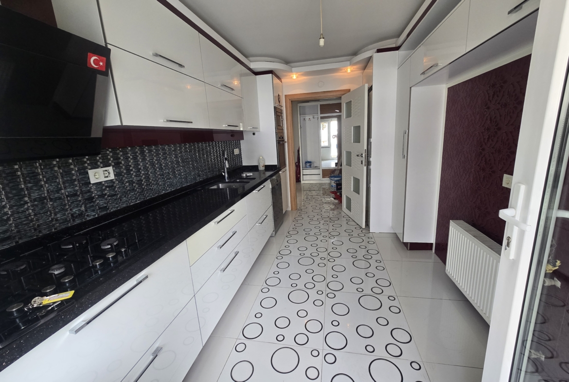 ÜMRANİYE ŞERİF ALİ ELALMIŞ CADDESİN’DE TERASLI SATILIK DAİRE
